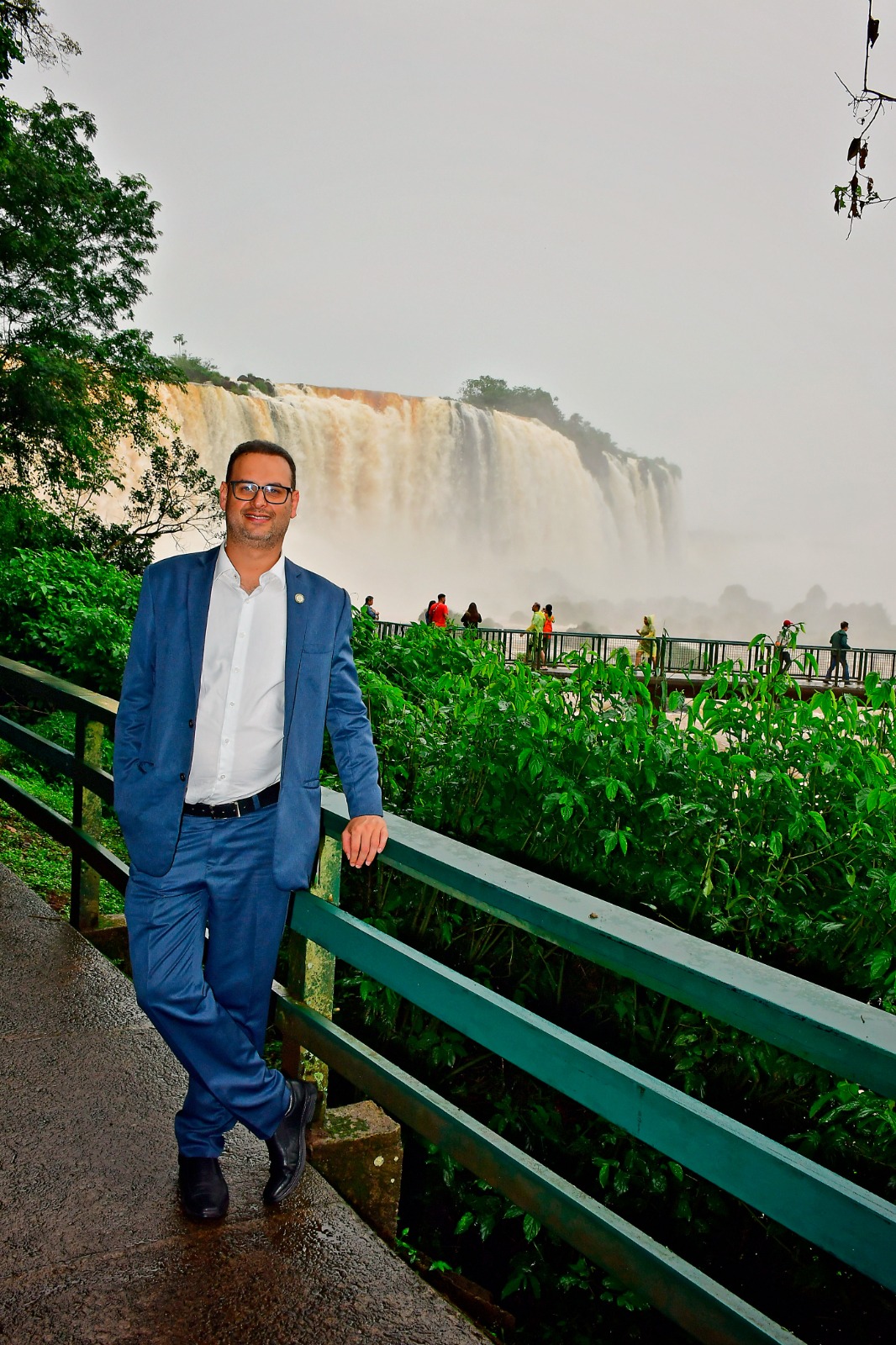 ceb7903b-4d5d-406c-a91a-c5eb030f306f